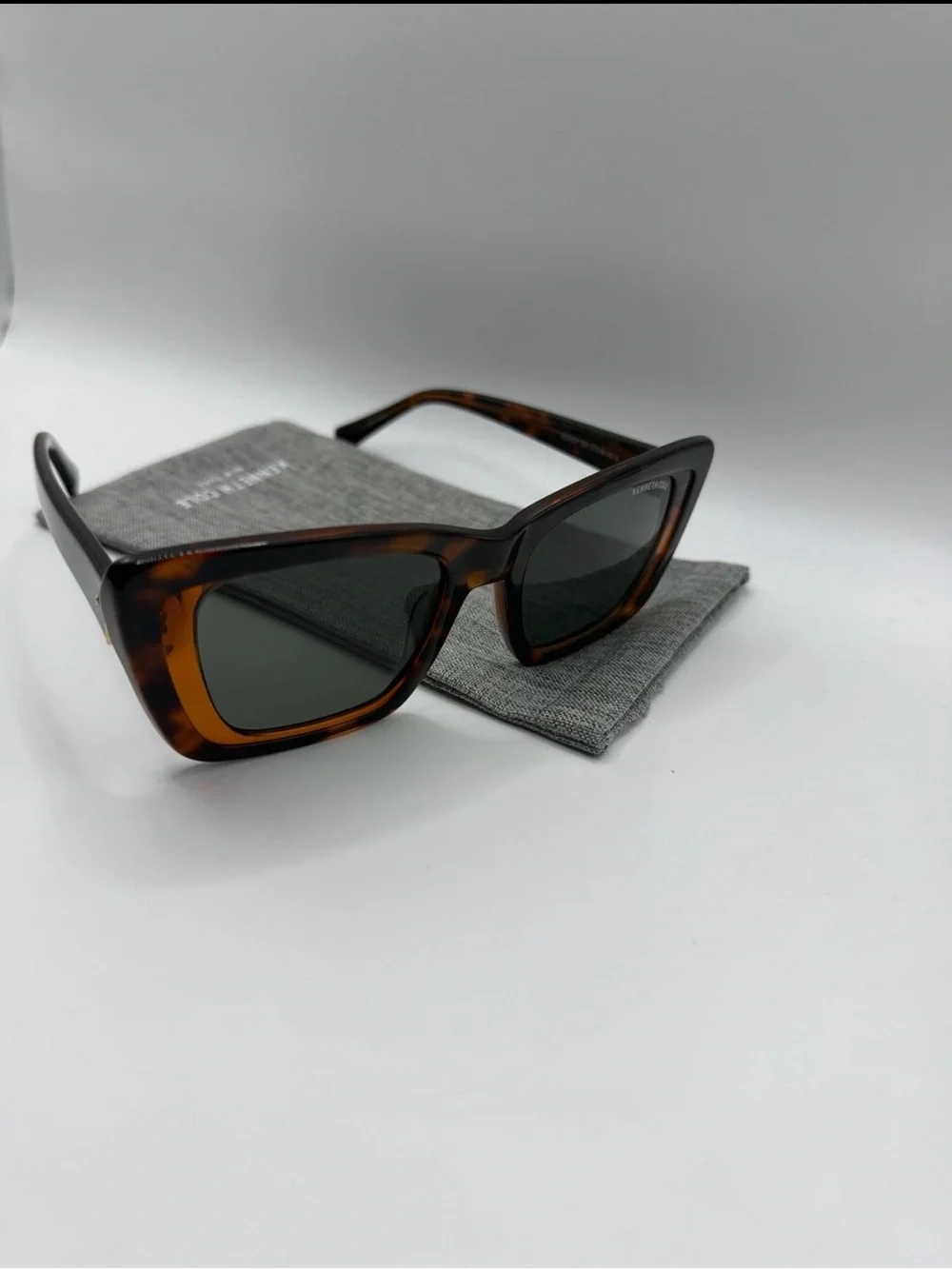 Kenneth Cole Tortoise Cat Eye Sunglasses KC00027 New